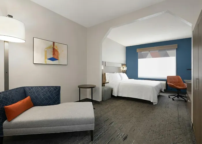 Holiday Inn Express & Suites Acworth - Kennesaw Northwest By Ihg